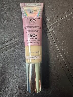 it cosmetics CC+ Illumination Cream SPF 50+ — Fair (Pink Packaging)